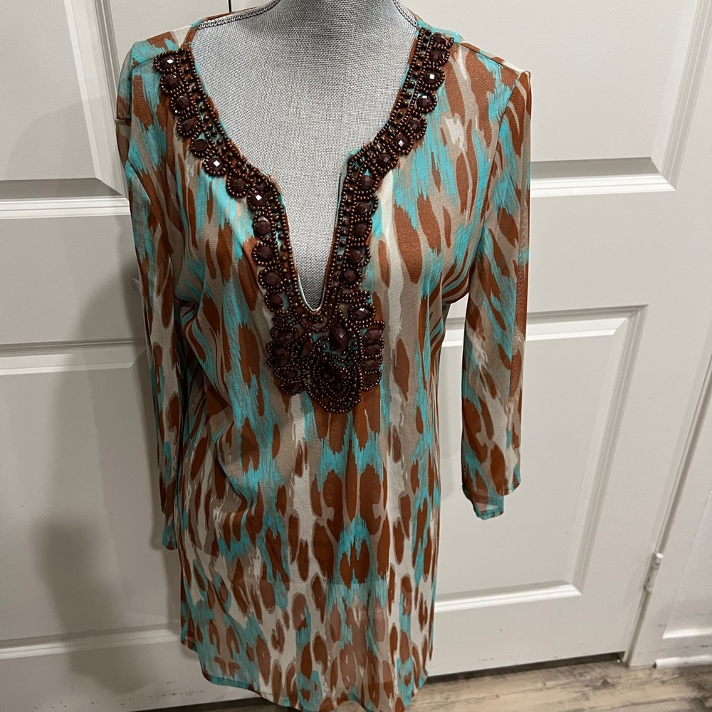 Embellished BEACH V-Neck Women's Top - Turquoise and Brown